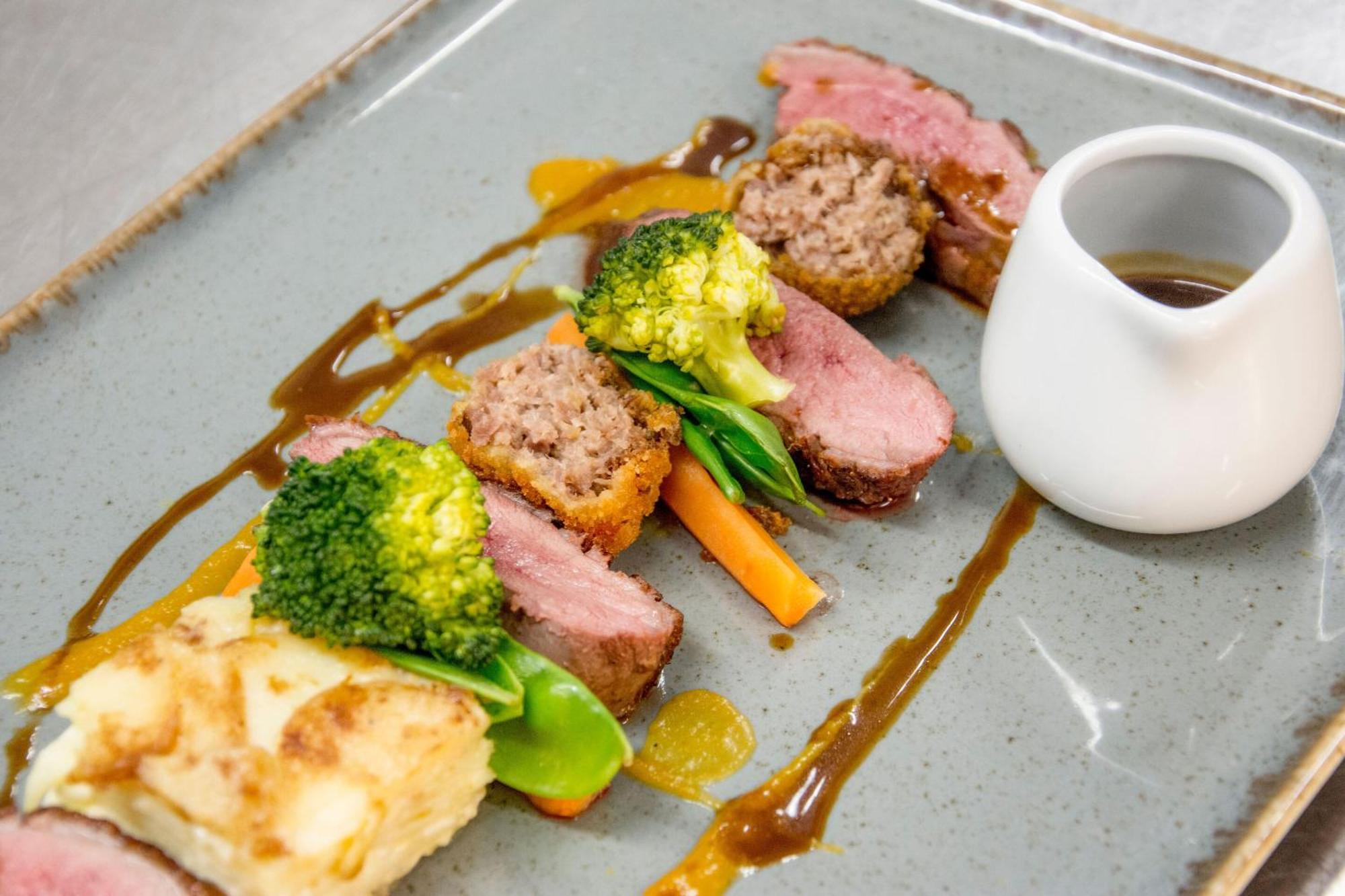 The Knowes Hotel & Restaurant Macduff Extérieur photo